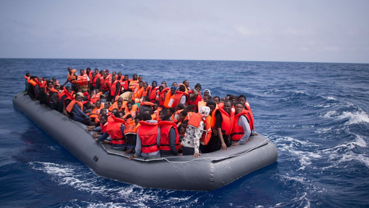 Mueren 100 migrantes por el naufragio de su embarcación frente a las costas de Libia