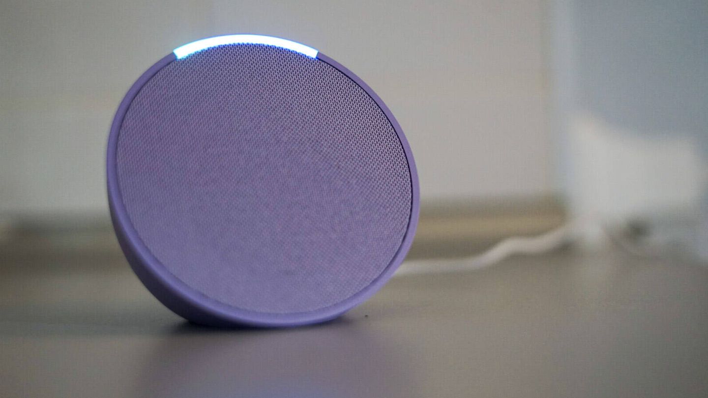 Echo Pop Altavoz Bluetooth Inteligente Alexa Púrpura + Regalo  bombilla inteligente