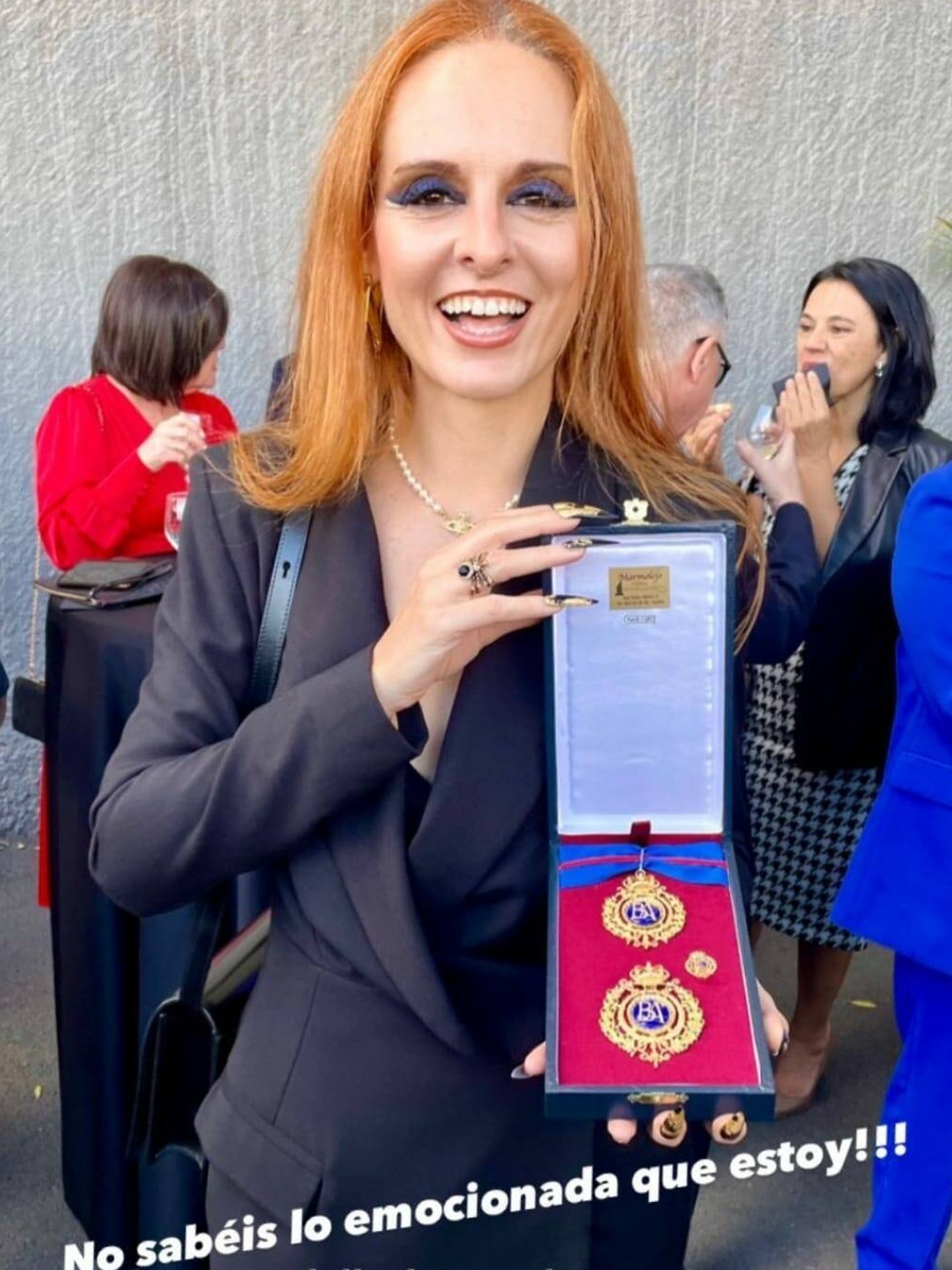 Ana Locking ha compartido orgullosa su premio en su cuenta de Instagram. (@analocking)