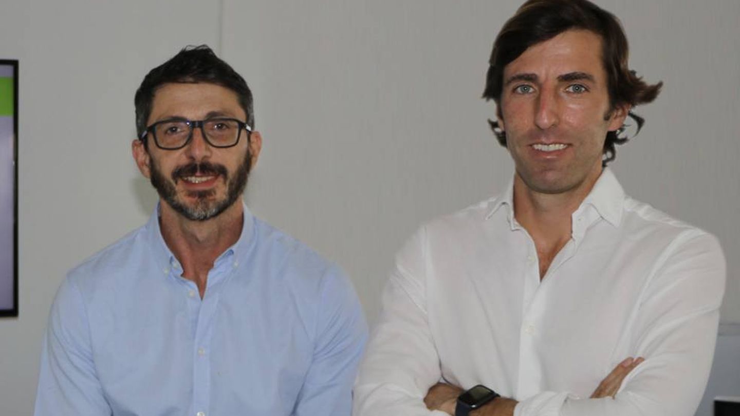 Álvaro Bordils (d) y Luis Vázquez, director general y director de Operaciones de Think Textil. 