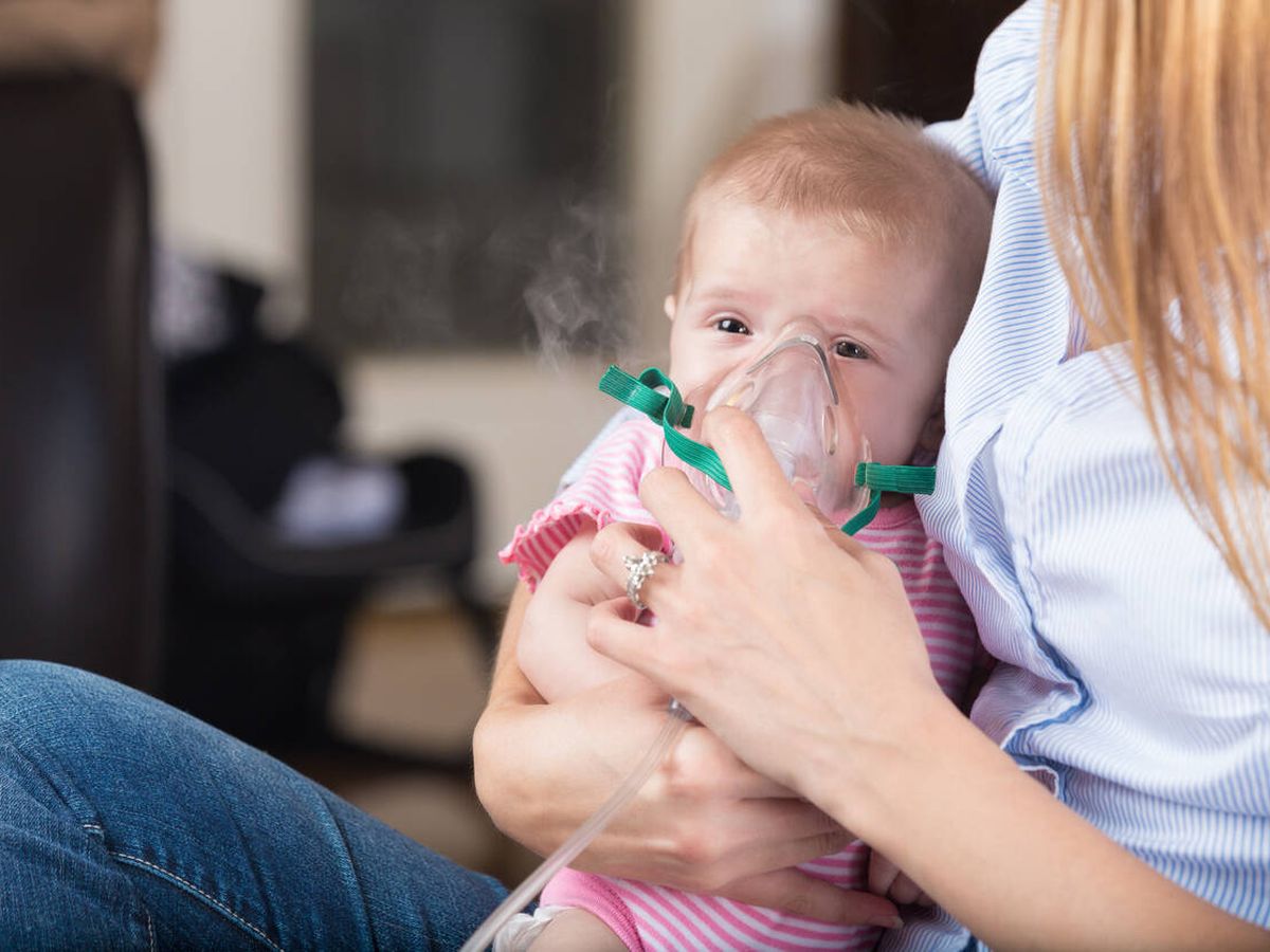 Foto: Un médico confirma: esto es lo que los padres tienen que dejar de hacer para evitar que sus hijos tengan alergia (iStock)