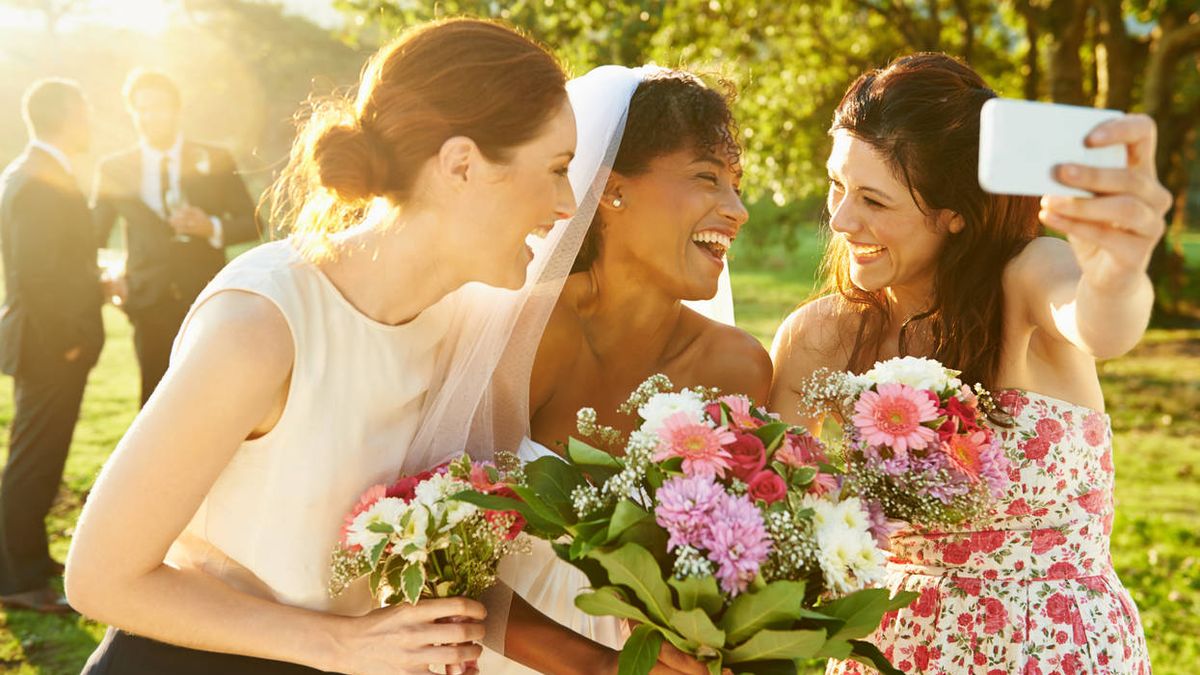 ¿Se debe invitar a una boda por compromiso? La polémica se ha vuelto viral en Twitter