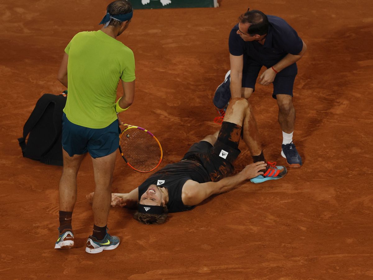 Foto: Imagen del momento posterior a la lesión. (Reuters/Fuentes)
