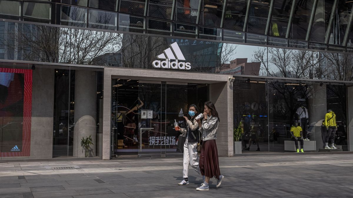 ¿Quién manda en el retail deportivo de España tras los descabezamientos de Nike y Adidas? 