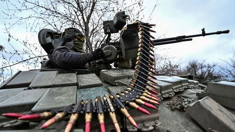 Francia irrita al resto de la UE al complicar la compra conjunta de munición para Ucrania
