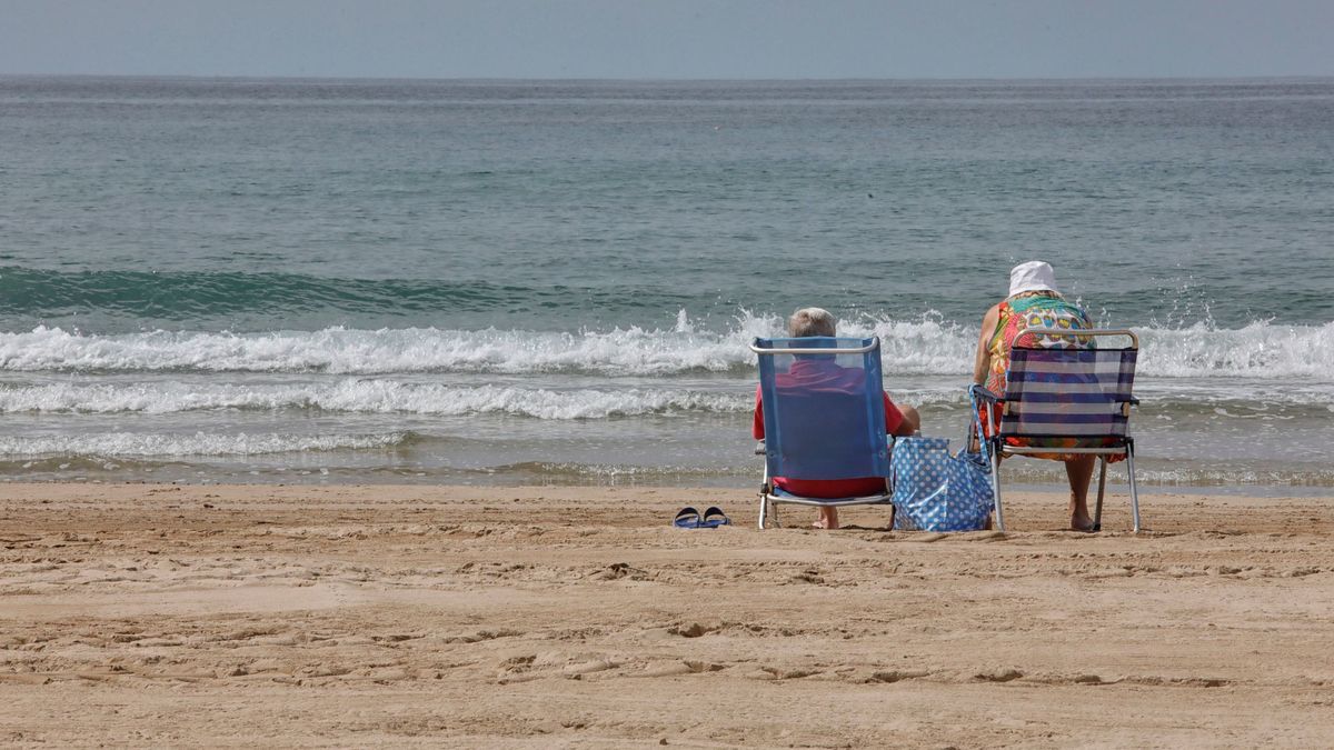 Muere una mujer de 80 años ahogada cuando se bañaba en una playa de Salou (Tarragona)