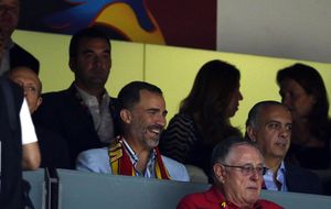 España reclama 'fuego' en el Palacio de los Deportes de Madrid 