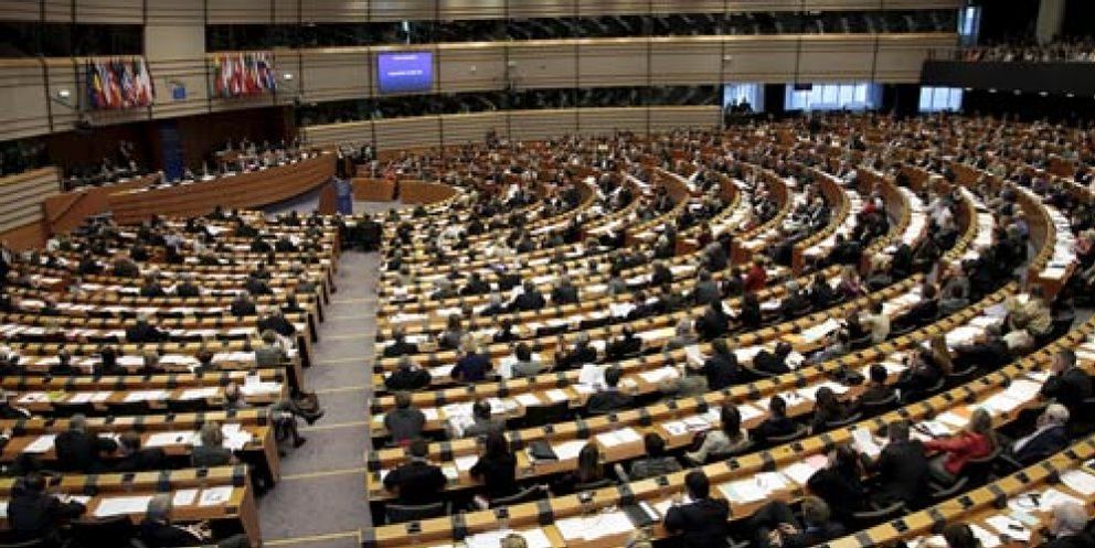 Foto: Los grupos políticos del PE acuerdan endurecer los códigos de conducta de los eurodiputados