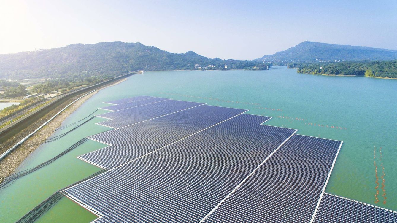 Foto: Panel solar flotante. (EU Science Hub/Tom Wang)