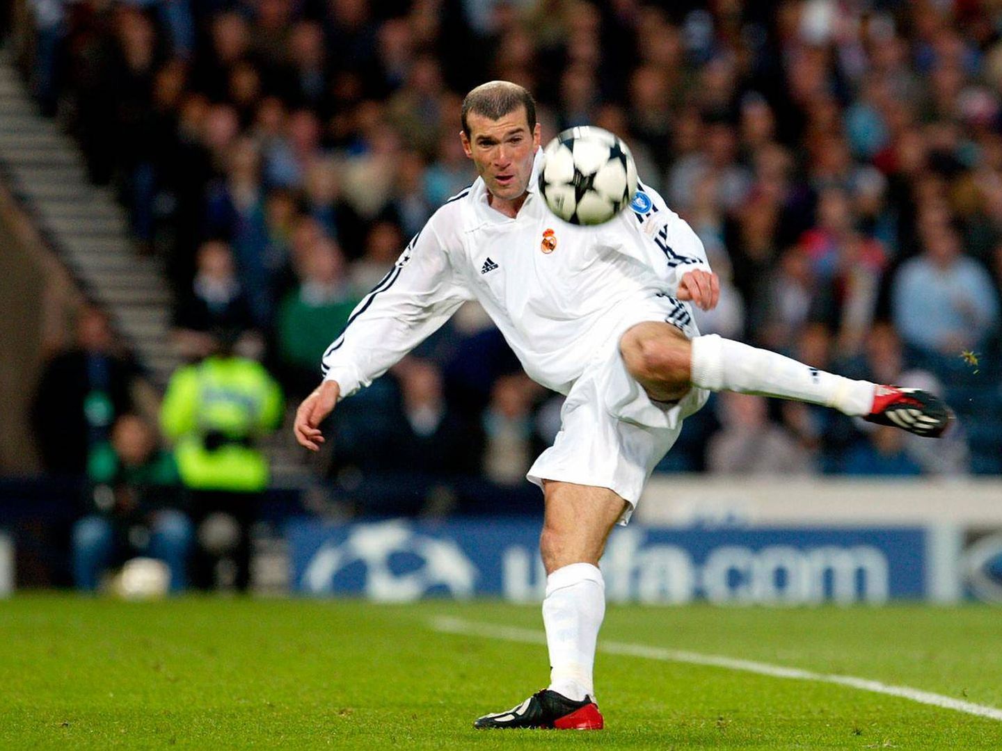 Zidane marcó en Glasgow el gol que significó la novena Copa de Europa para el Real Madrid. (Real Madrid)