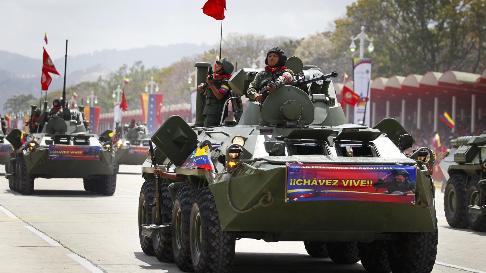 Foto: Tanques del ejército venezolano durante un desfile militar para conmemorar la muerte de Hugo Chávez, en marzo de 2014. (Reuters)