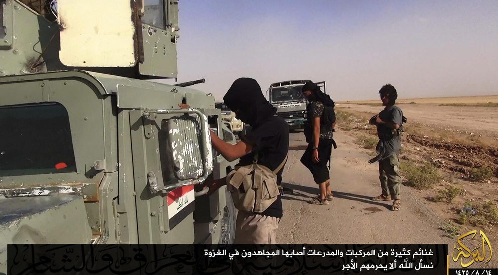 Miembros del ISIS en la frontera entre Irak y Siria (Reuters).