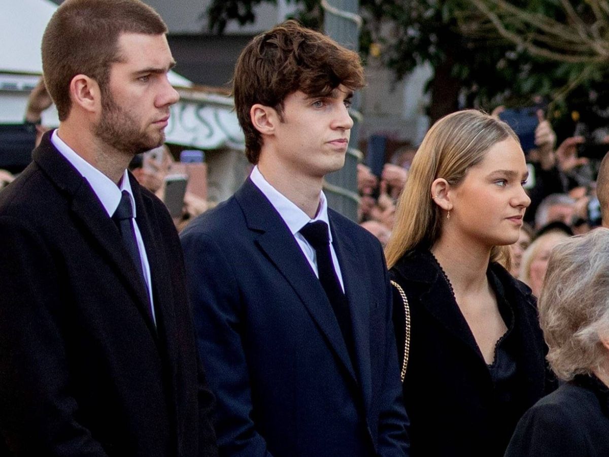 Foto: Irene Urdangarin, junto a sus hermanos Juan y Pablo en el funeral de su abuelo Constantino de Grecia. (Cordon Press)