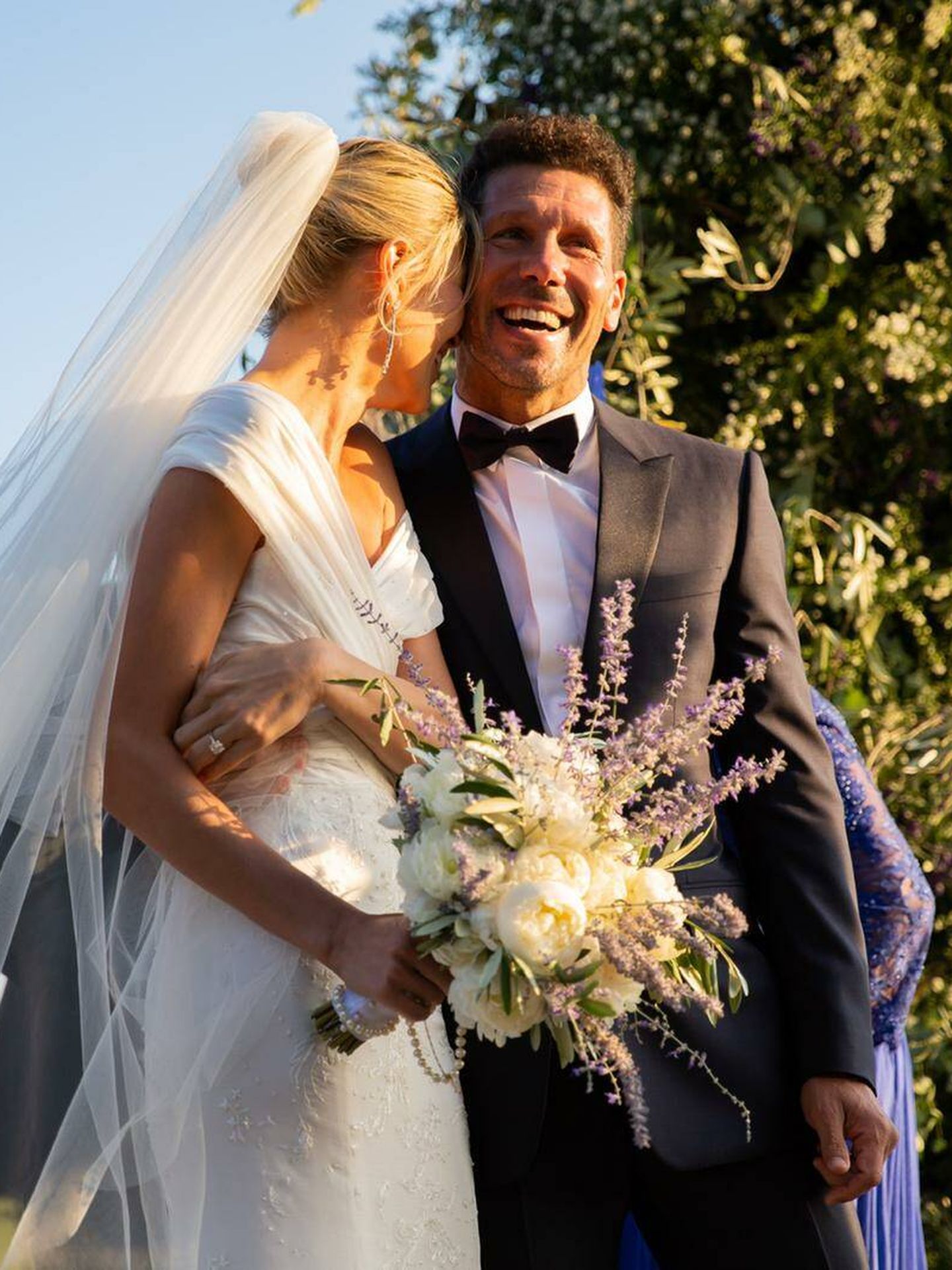 Carla Pereyra y Diego Pablo Simeone, el día de su boda en la Toscana. (Cortesía)