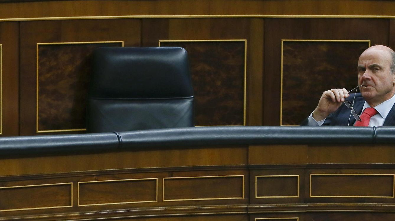 Foto:  El ministro de Economía y Competitividad, Luis de Guindos, en el debate del estado de la nación. (Efe)