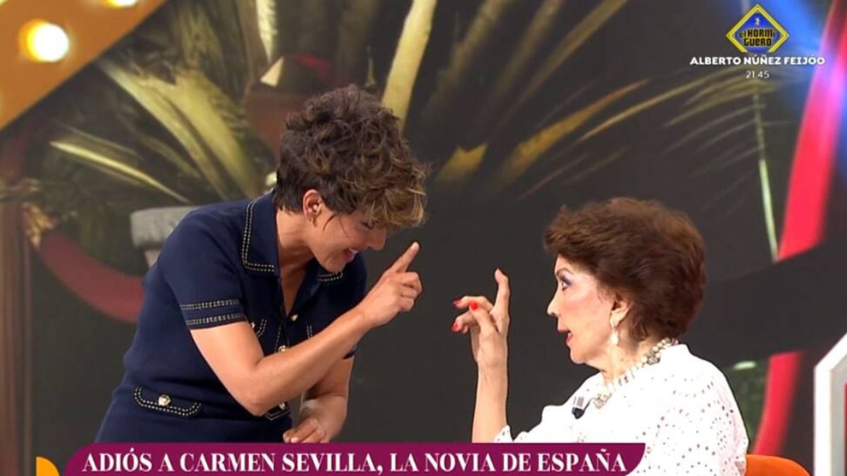 Sonsoles Ónega, obligada a desmentir una fea acusación a Carmen Sevilla en directo: "No me ha gustado ni un pelo"