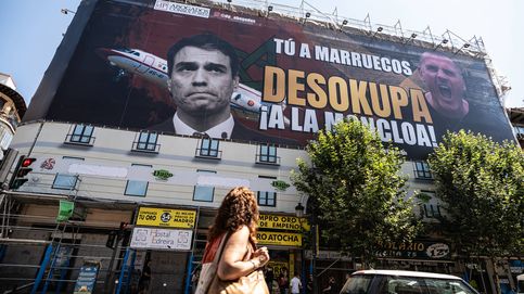 El PSOE denuncia ante la JEC la lona de Desokupa por incitar al odio y pide retirarla