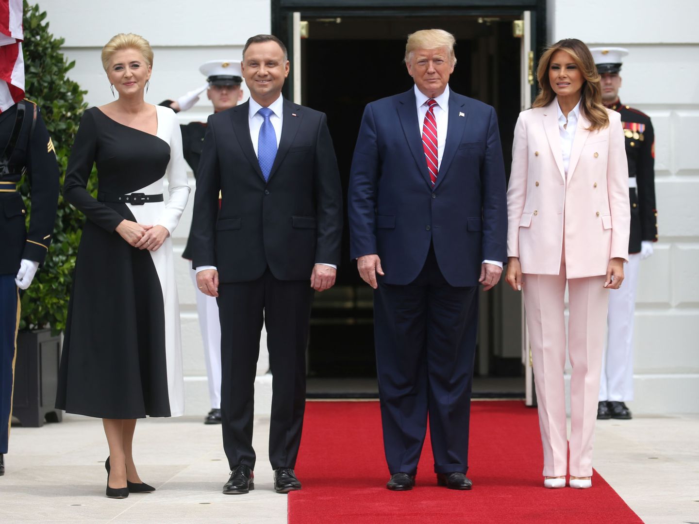 Melania Trump y su marido junto al presidente polaco Andrzej Duda y su mujer Agata Kornhauser-Duda. (REUTERS)