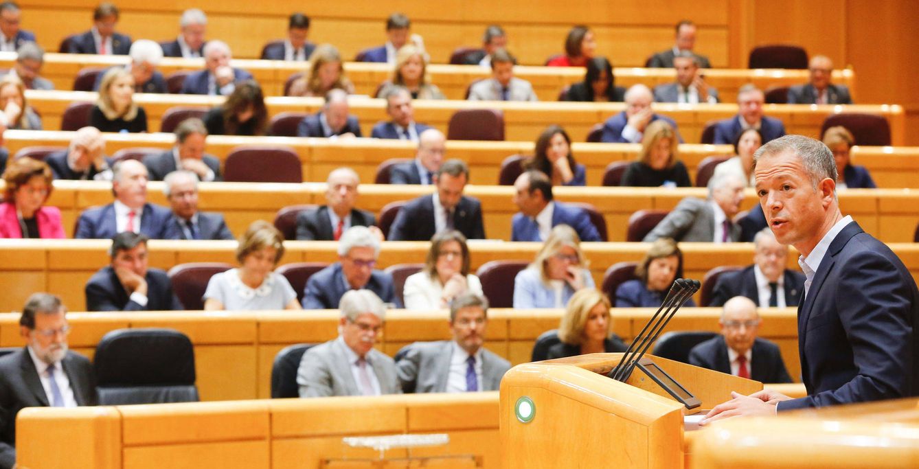 Foto: El portavoz socialista en el Senado, Ander Gil, durante el debate sobre las medidas del 155 de la Constitución, en el pleno de este 27 de octubre de 2017. (Inma Mesa | PSOE)
