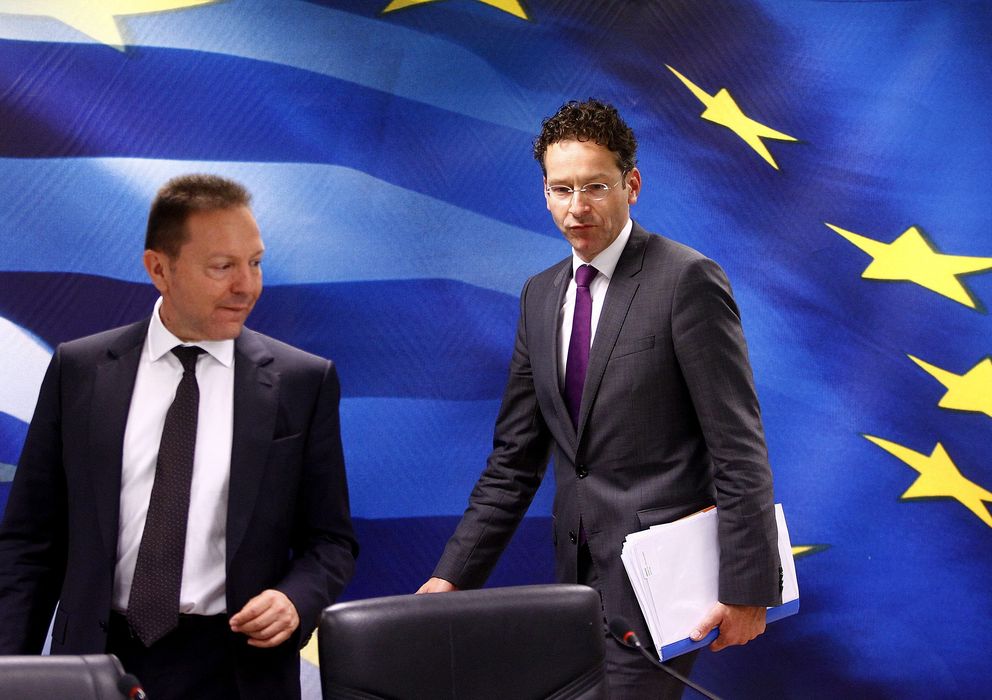 Foto: El ministro de Finanzas de Grecia, Yannis Stournaras (i), y el presidente del Eurogrupo, Jeroen Dijsselbloem (Efe)