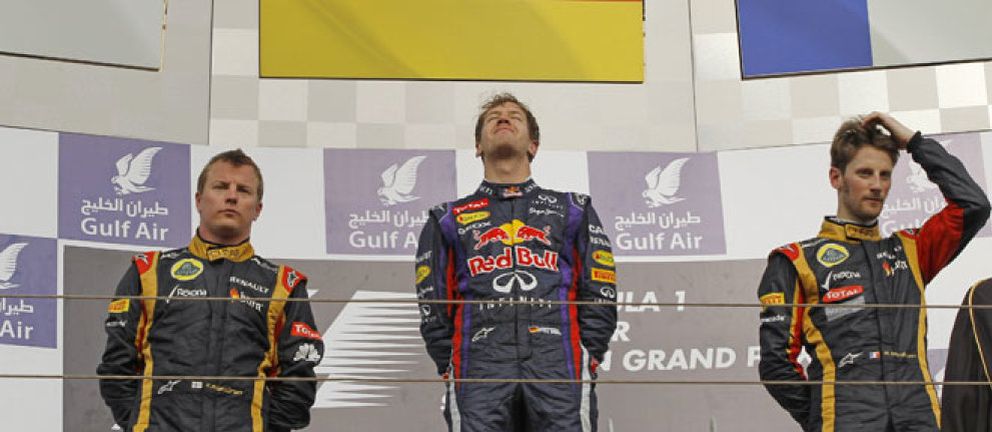 Foto: Vettel vence un GP de Bahrein en el que Alonso consiguió un 'gran' octavo puesto
