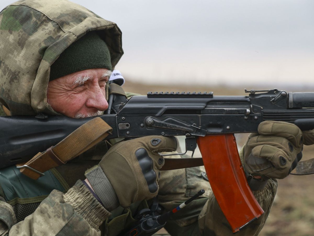 Foto: Un soldado ruso en Donetsk. (EFE)