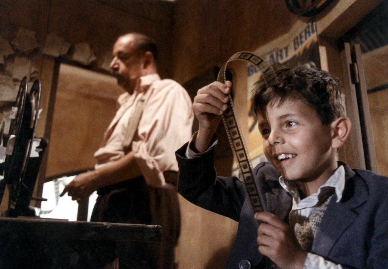 Imagen del niño protagonista de la película 'Cinema Paradiso' (Filmin)