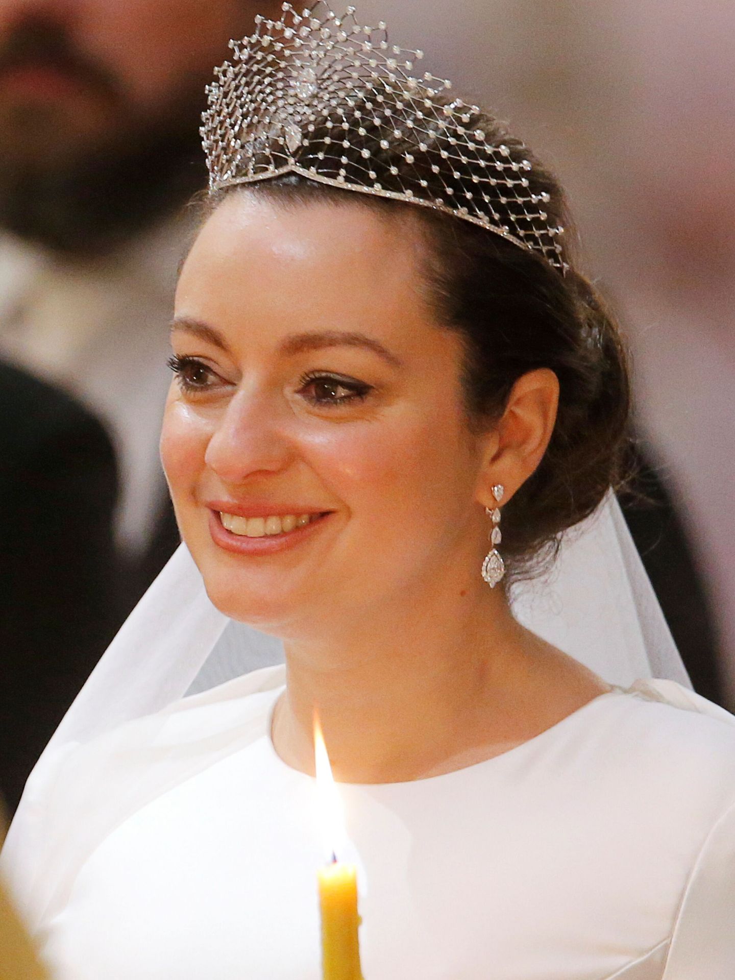 La novia, con su espectacular tiara de Chaumet. (Reuters)
