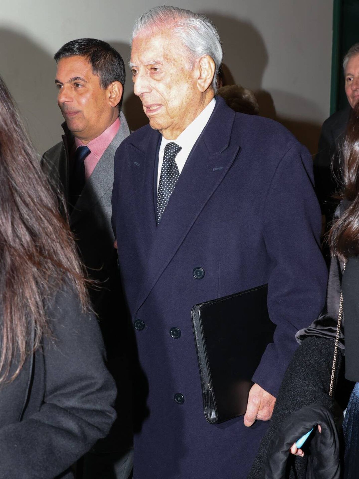 Mario Vargas llosa, en París. (Gtres)