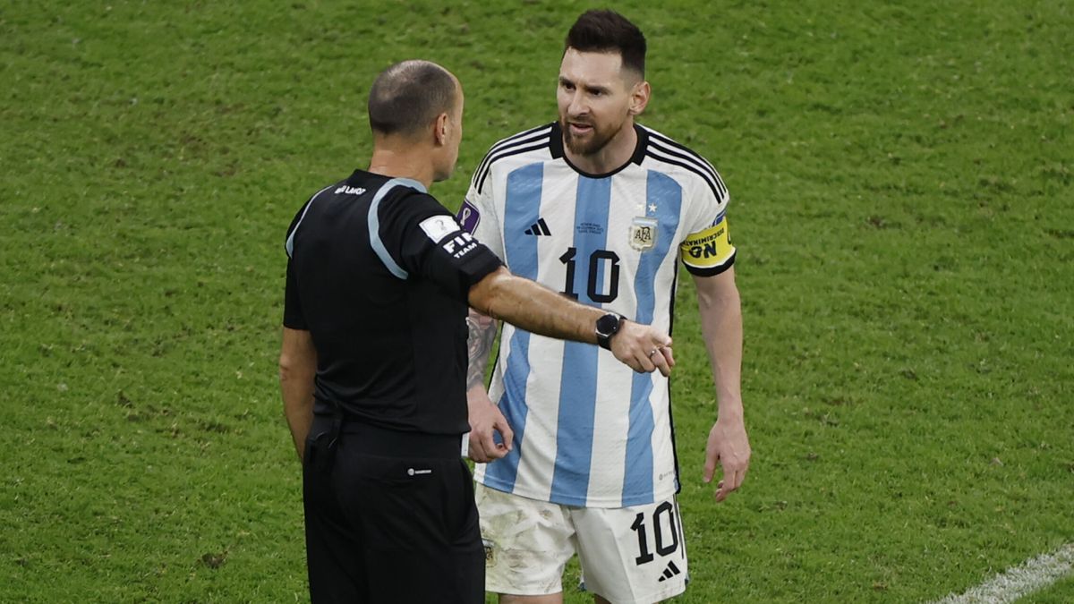 La rajada de Messi contra Mateu Lahoz tras pasar a 'semis' del Mundial: "No está a la altura"