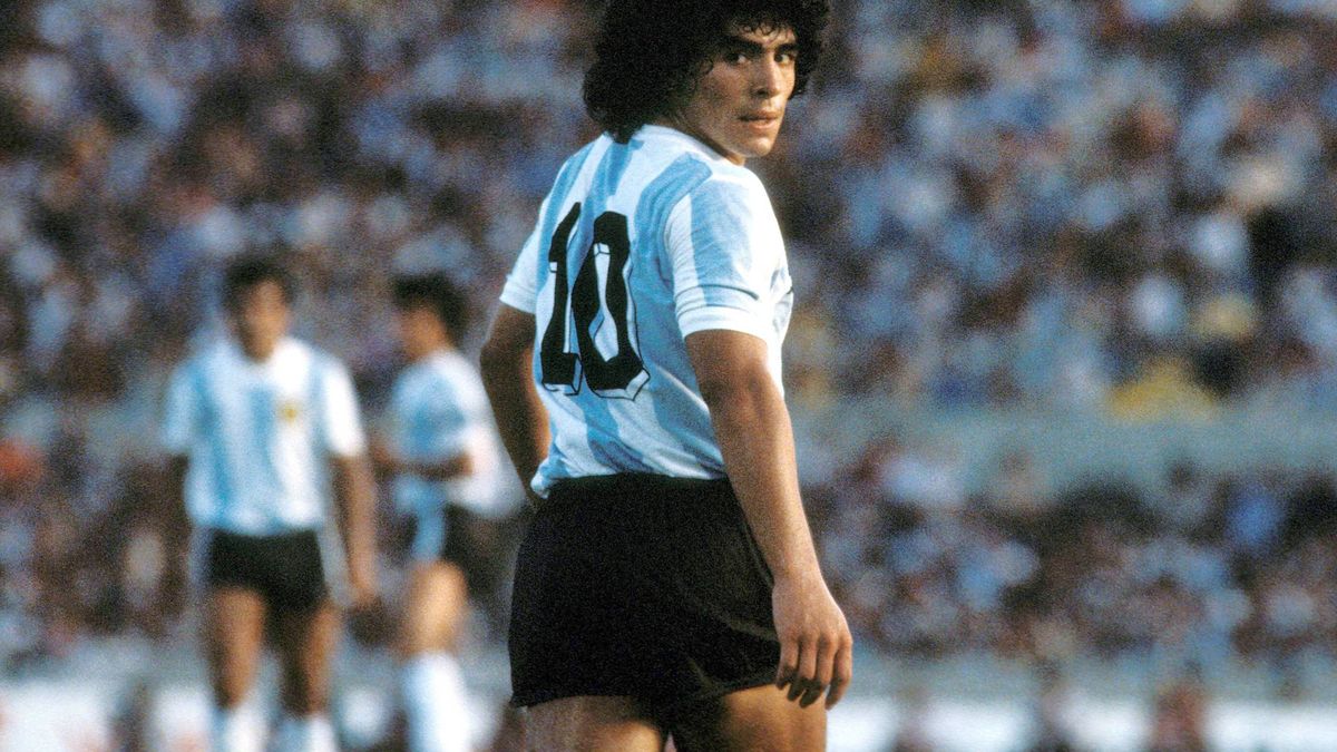 Muere Diego Armando Maradona: así fue la vida Pelusa' en una mansión de Pedralbes