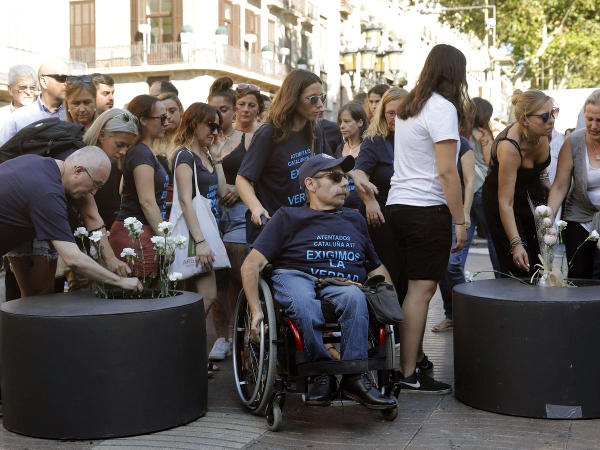 Foto: Barcelona homenajea a las víctimas del 17A en 2019 (EFE)