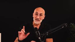 Arthur Brooks, sobre la felicidad: "Perseguir la felicidad como si fuera una carrera por acumular éxitos no es el camino"