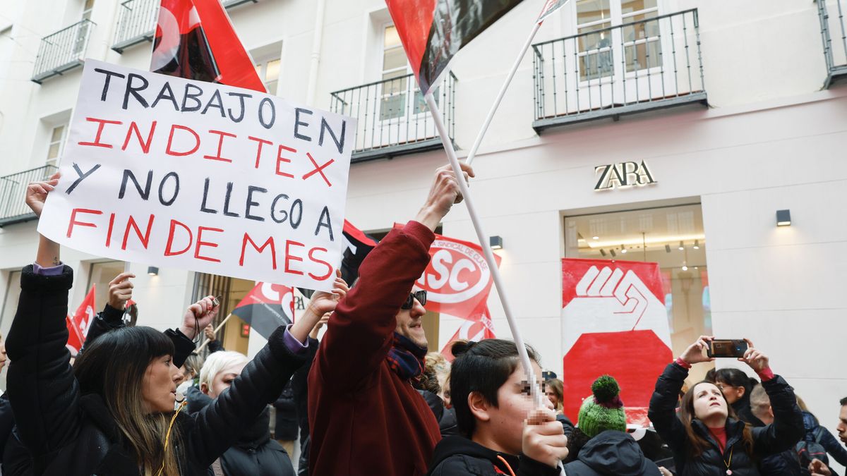 Inditex afronta el primer día de rebajas con algunas tiendas cerradas en Madrid por la huelga