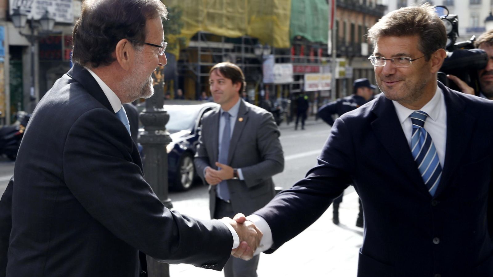 Foto: El presidente del Gobierno, Mariano Rajoy, y el ministro de Justicia, Rafael Catalá. (EFE) 