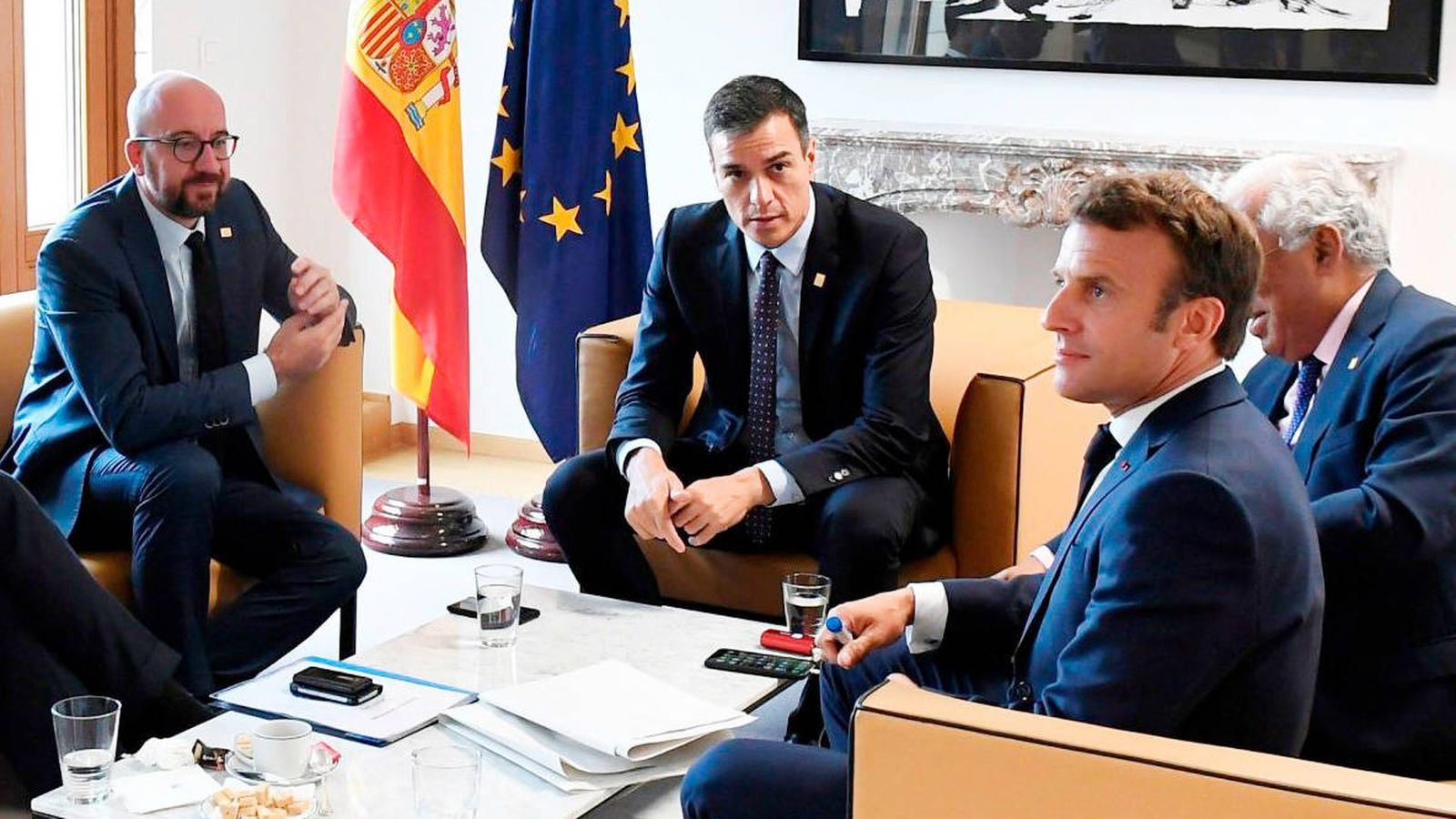 Foto: Sánchez junto a Macron, Costas y Michel. (EFE)