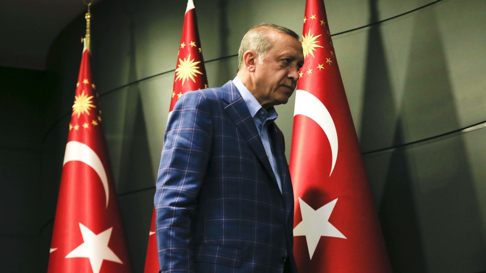 Foto: El presidente Erdogan valora los resultados del referéndum en rueda de prensa. (Reuters)