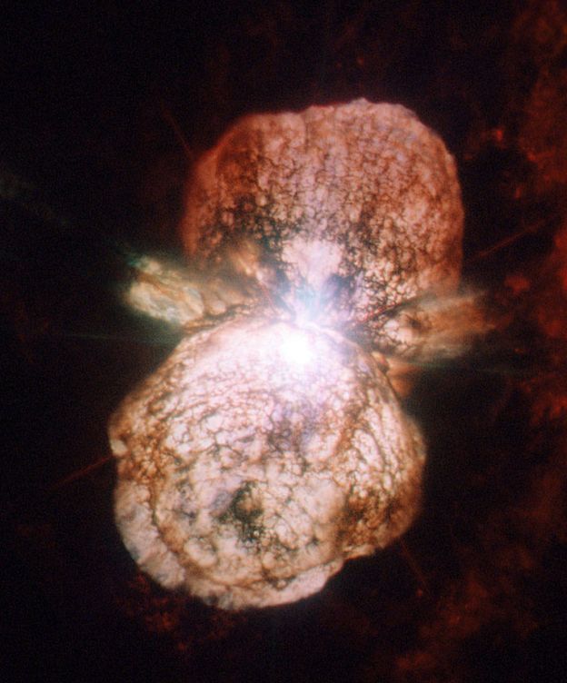 Foto: Eta Carinae y la nebulosa Homúnculo que la envuelve 