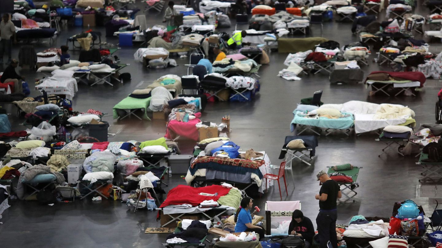 Supervivientes del huracán Harvey. (Reuters)
