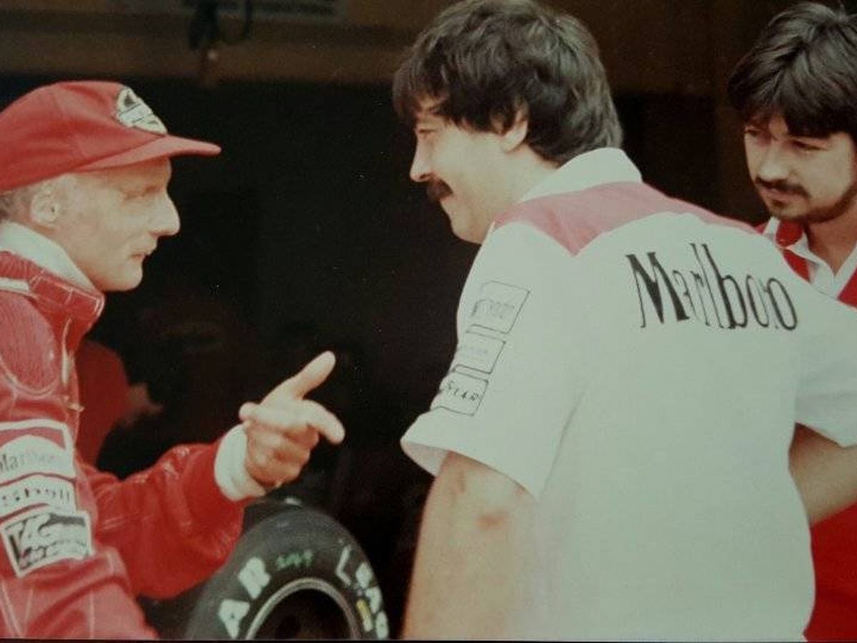 Foto: Joan Villadelprat, con Lauda, en McLaren. (Cedida por Joan Villadelprat)