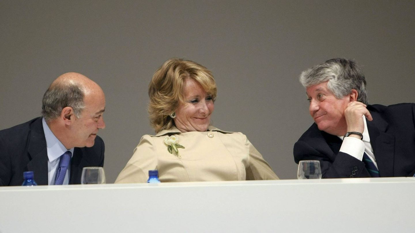 La expresidenta de la Comunidad de Madrid Esperanza Aguirre, Gerardo Díaz Ferrán (i) y Arturo Fernández.