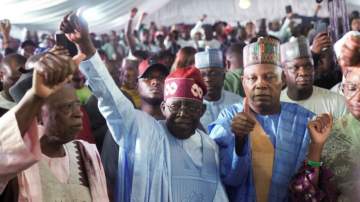 El oficialista Bola Ahmed Tinubu gana las polémicas elecciones presidenciales de Nigeria