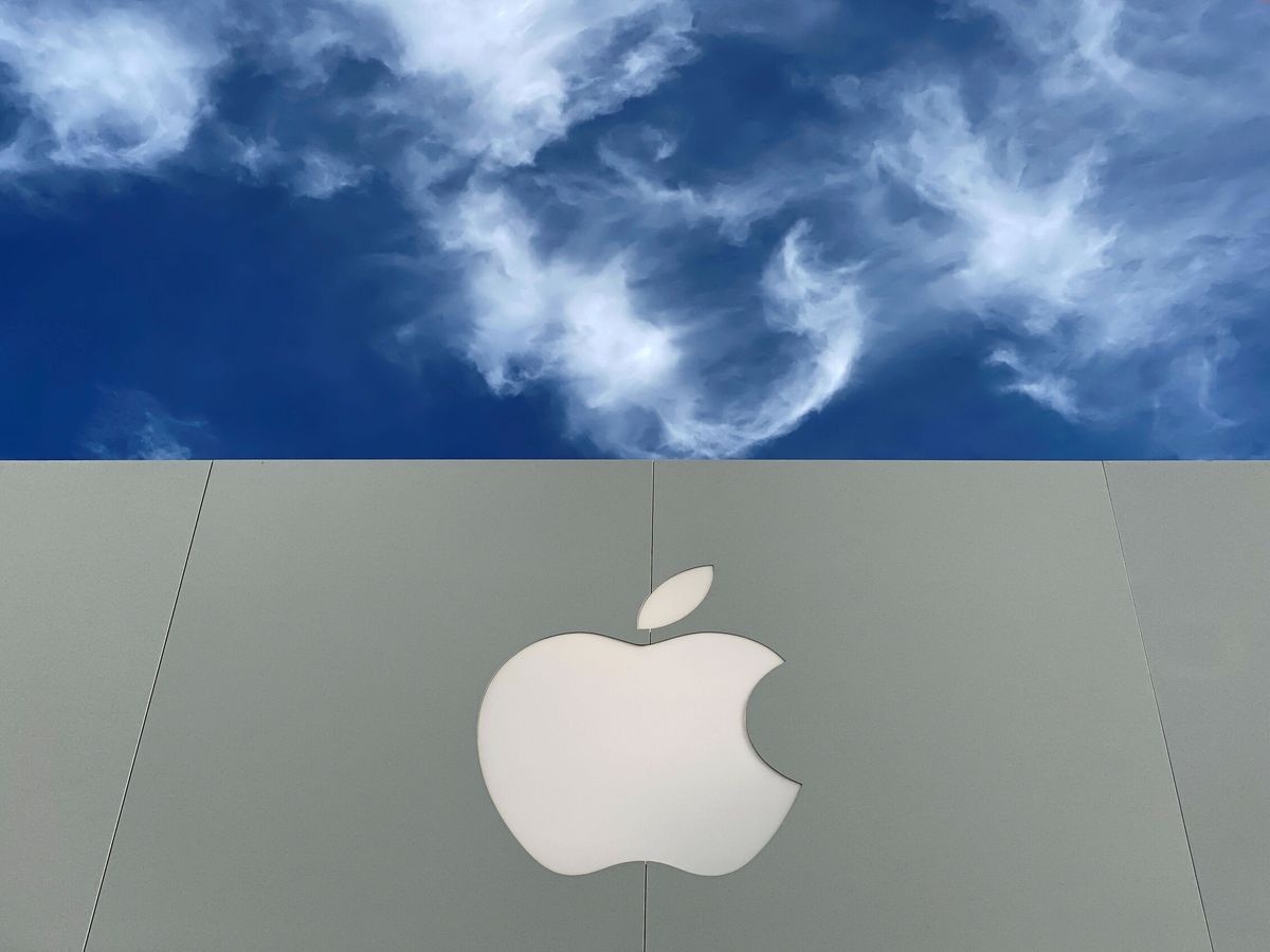Foto: Logo de Apple. (Reuters/Mike Blake)