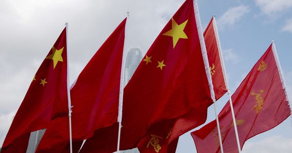 Foto: Banderas de China (Efe)