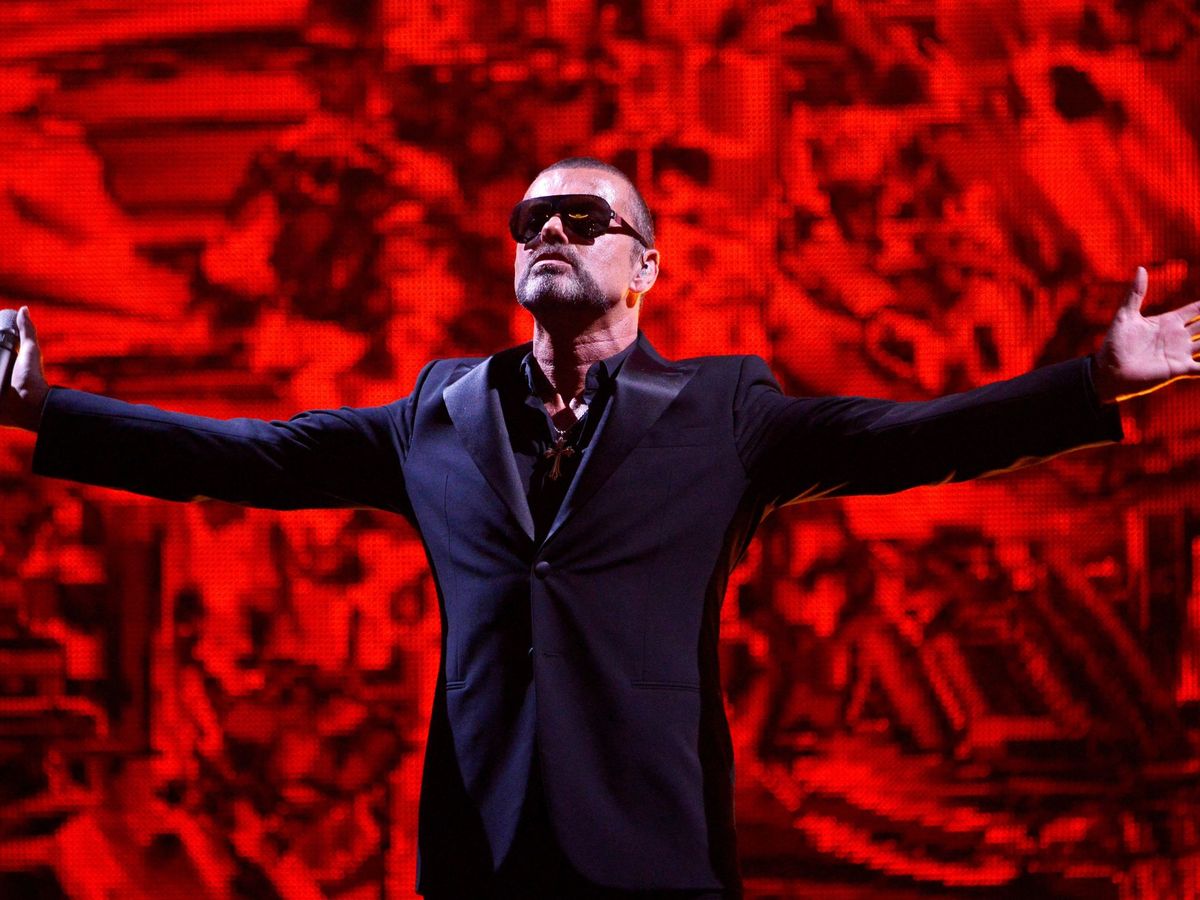 Foto: Fotografía de archivo de George Michael durante su concierto en París el 9 de septiembre de 2012. (EFE)