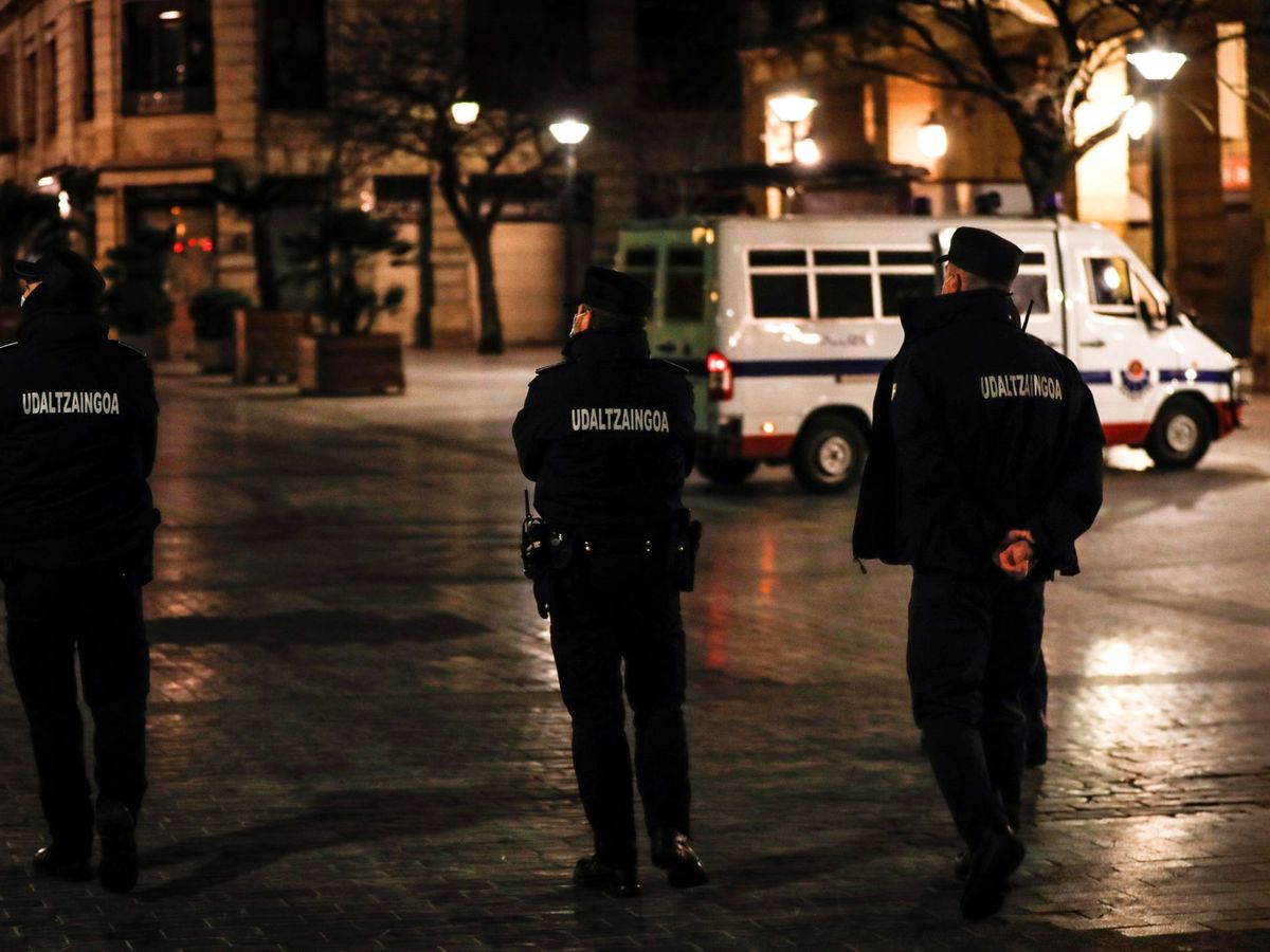 Foto: Policía en San Sebastián. (EFE)