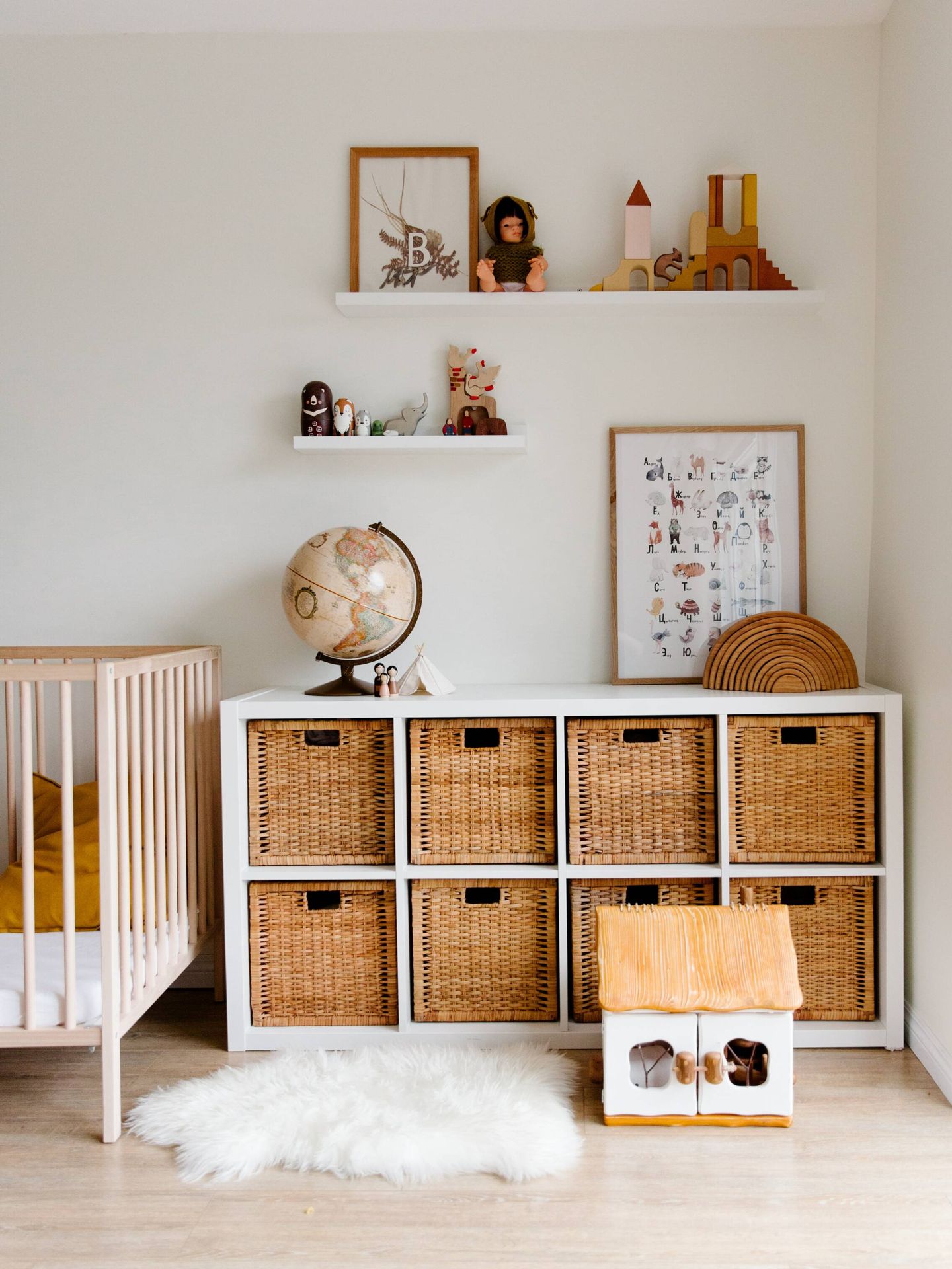 Los niños de estas edades pueden comenzar a ordenar su habitación. (Pexels/ Tatiana Syrikova)