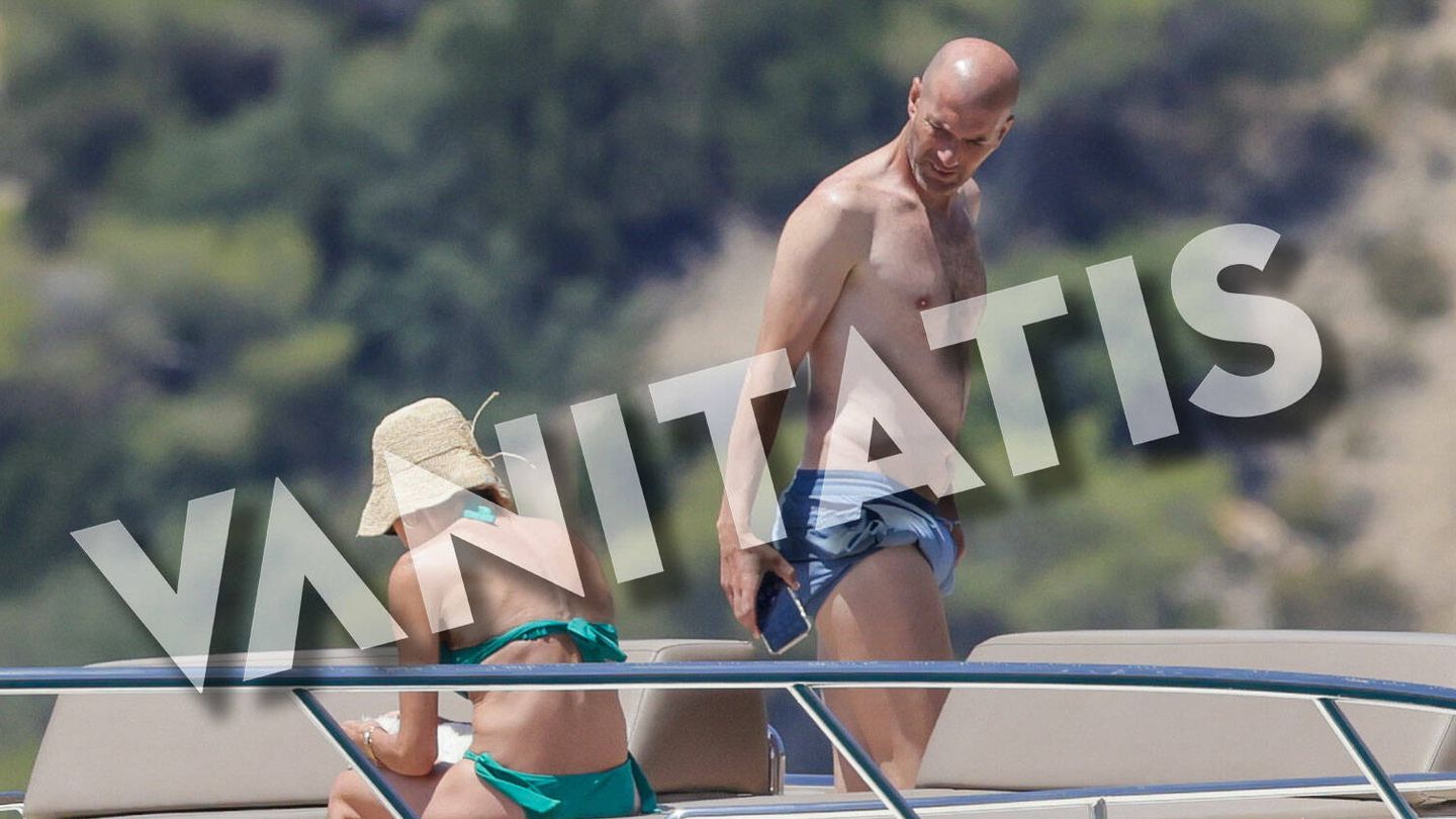 Las vacaciones de los Zidane en Ibiza. (Foto: Vanitatis)