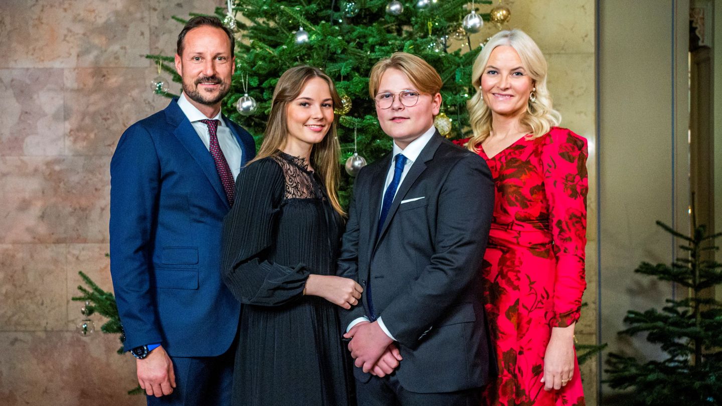 Una postal navideña de los royals noruegos. (Reuters)