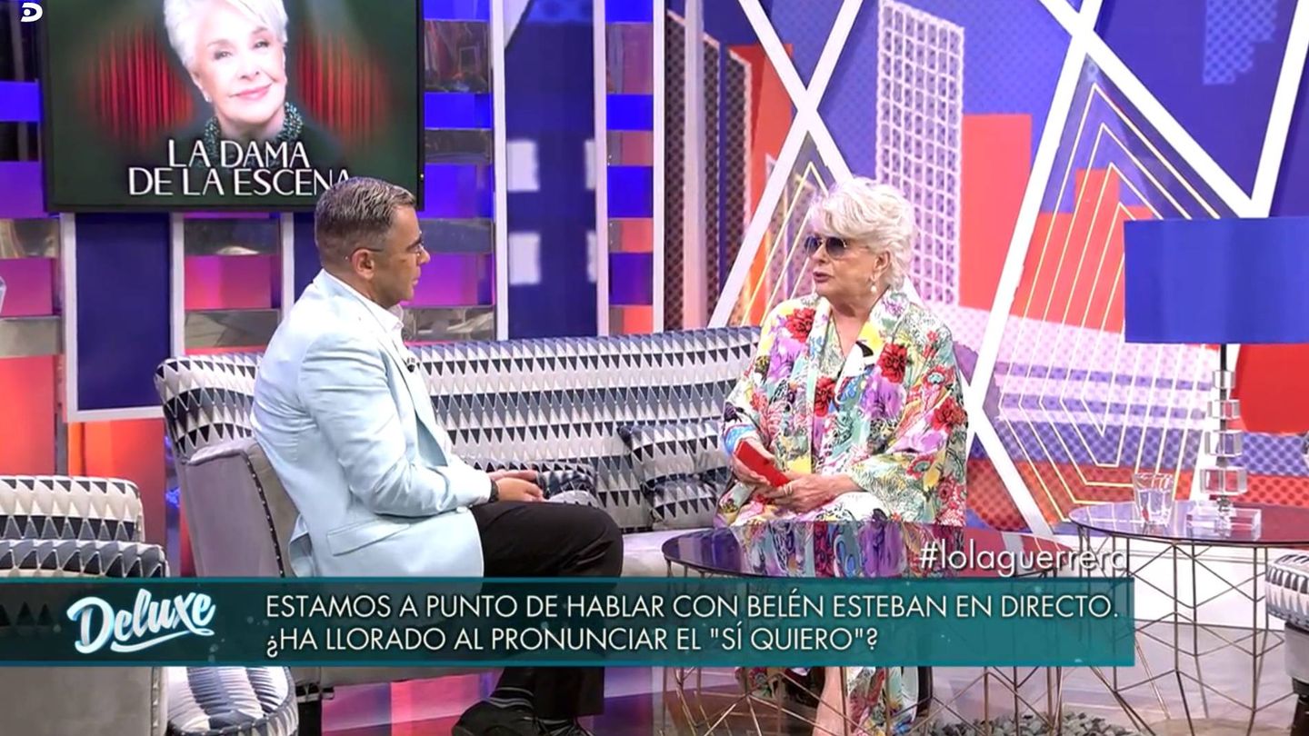 Lola Herrera con Jorge Javier Vázquez, en 'Sábado Deluxe'. (Telecinco)